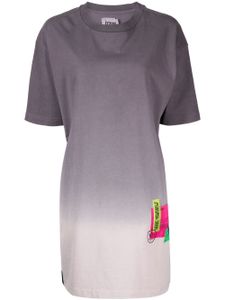 izzue robe à logo imprimé - Gris