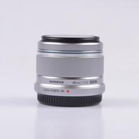 Olympus M.Zuiko Digital ED 25mm f/1.8 - Zilver