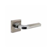 Deurkruk Amber op vierkant rozet met 7mm nokken chroom/nikkel mat