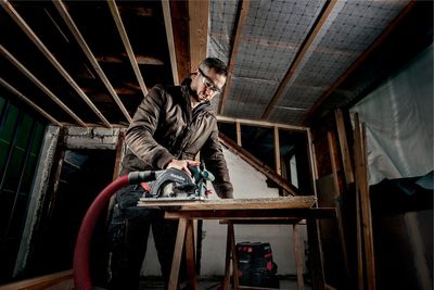 Metabo KS 18 LTX 57 Accu-cirkelzaag Zaagdiepte 90° (max.) 57 mm Zonder accu, Zonder lader, Incl. koffer, Incl. parallelaanslag 18 V