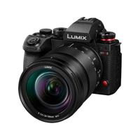 Panasonic LUMIX DC-S1RM2ME, Full Frame Spiegelloze Camera, 44MP, 8K Video, Active IS, 4:2:2 10-bit, 4K 120p, 60p & 6K 30p Open Gate, L-Mount, met 24-105mm Lens F4, Zwart