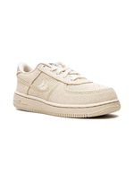 Nike Kids x Stussy baskets Air Force 1 - Tons neutres