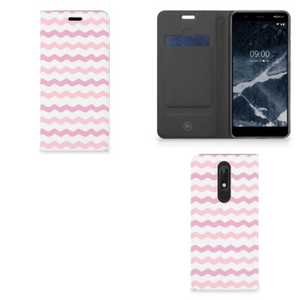 Nokia 5.1 (2018) Hoesje met Magneet Waves Roze