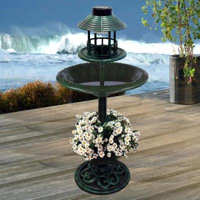 Voedertafel met vogelbad en solarverlichting