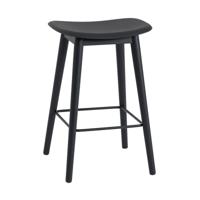 Muuto Fiber Barkruk Wood Base Black 65 cm.