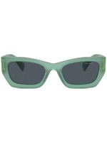 Miu Miu Eyewear lunettes de soleil rectangulaires à plaque logo - Vert