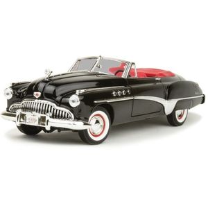 Schaalmodel Buick Roadmaster 1:18 zwart/rood   -