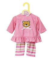 Dolly Moda 870075 Pyjama's 43cm - Voor peuters van 3 jaar en ouder - Gemakkelijk voor kleine handen - Bevordert empathie en sociale vaardigheden - Inclusief outfit, Roze
