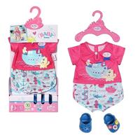 BABY born 830628 Pyjama met Schoenen 43 cm - Voor Peuters Vanaf 3 Jaar - Ideaal voor Kinderhandjes, Onesie, Schoenen en Kleerhanger