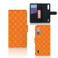 Xiaomi Mi 9 Lite Telefoon Hoesje Batik Oranje - thumbnail