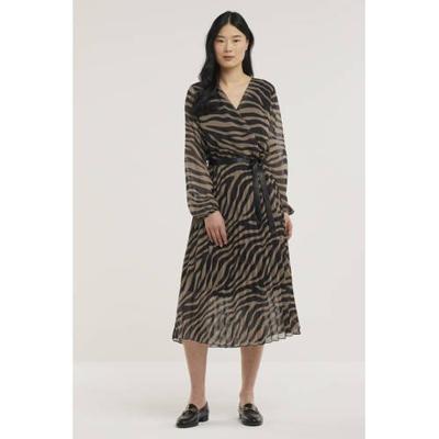 Geisha semi-transparante maxi jurk met zebraprint en ceintuur bruin/zwart Geisha semi-transparante maxi jurk met zebraprint en ceintuur bruin/zwart