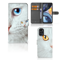 Motorola Moto G22 Telefoonhoesje met Pasjes Witte Kat