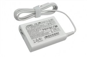 Acer AC Adaptor netvoeding & inverter Binnen 65 W Wit