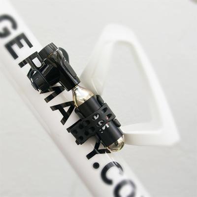 SKS Airbuster luchtpatroonpomp met 1 patroon SKS Airbuster luchtpatroonpomp met 1 patroon