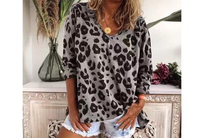 Lange mouwen shirt voor dames met panterprint Lange mouwen shirt voor dames met panterprint