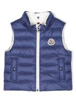 Moncler Enfant gilet matelassé à patch logo - Bleu - thumbnail