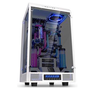 Thermaltake The Tower 900 Snow Edition big tower behuizing 4x USB-A | Tempered Glass