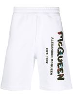 Alexander McQueen short de sport en coton à imprimé graffiti - Blanc