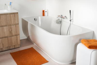 Linie Paulo eenpersoons hoekbad links 170 x 70 cm acryl hoogglans wit Linie Paulo eenpersoons hoekbad links 170 x 70 cm acryl hoogglans wit