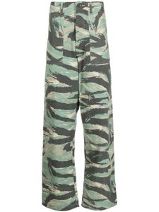 Maharishi pantalon droit à imprimé camouflage - Vert