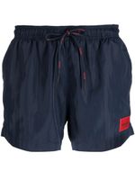 HUGO short de sport à patch logo - Bleu