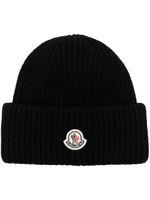 Moncler bonnet nervuré à patch logo - Noir