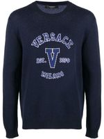 Versace pull à logo intarsia - Bleu