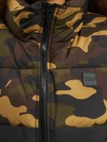 Urban Classics / Gewatteerde jassen 2 Tone Basic in camouflage
