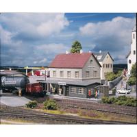 Piko H0 61820 H0 Station Burgstein - thumbnail