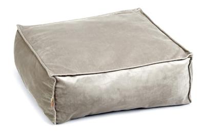 Designed by Lotte DBL Velveti, ligkussen kat, fluweel, grijs, 50x50x20