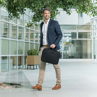 Dicota Eco Top Traveller BASE Laptoptas Geschikt voor max. (laptop): 43,9 cm (17,3) Zwart