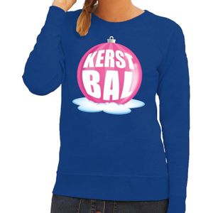 Foute kersttrui kerstbal roze op blauwe sweater voor dames