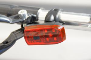 Urban Proof Achterlicht met Remfunctie Led USB Oplaadbaar