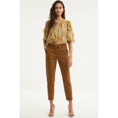 Summum Woman semi-transparante geweven top met slangenprint en volant zand Summum Woman semi-transparante geweven top met slangenprint en volant zand