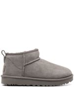 UGG bottines Classic Ultra Mini en daim - Gris