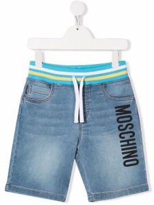 Moschino Kids short en jean à logo imprimé - Bleu