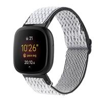 By Qubix - Compatible met Fitbit Versa 3/4 & Sense 1/2 Nylon loop bandje - Wit met zwart - Compatible fitbit bandje