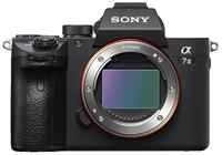 Sony Alpha 7M3 E-Mount volledig formaat digitale camera ILCE-7M3 (24,2 megapixel, 7,6 cm (3 inch) touchscreen, Exmor R CMOS full-size sensor, XGA OLED-zoeker, 2 kaartsleuven, alleen behuizing) zwart