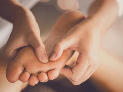 Voetenreflexmassage bij Veronica's Beauty & Wellness (45 min.)