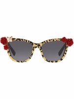 Dolce & Gabbana Eyewear lunettes de soleil Blooming à monture papillon - Gris - thumbnail