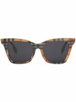 Burberry lunettes de soleil Vintage Check à monture carrée - Gris