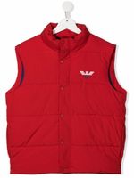 Emporio Armani Kids gilet matelassé à logo imprimé - Rouge