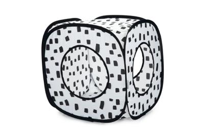 Beeztees Lupo Pop Up Speelhuis - Kattenspeelgoed - Wit - 35X35X35 Cm Beeztees Lupo Pop Up Speelhuis - Kattenspeelgoed - Wit - 35X35X35 Cm
