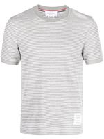 Thom Browne t-shirt en coton à fines rayures - Gris - thumbnail