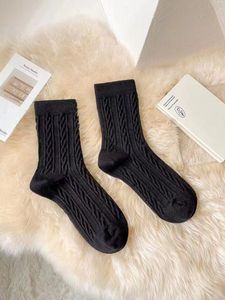 1pair Women High-Elastic Twist Mid-calf Socks