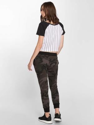 Urban Classics / joggingbroek Camo Terry in camouflage Urban Classics / joggingbroek Camo Terry in camouflage