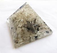 Orgonite Piramide Maansteen - Aartsengel Gabriël - (70 mm)