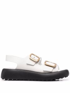 Tod's sandales en cuir à boucles - Blanc