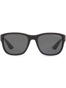 Prada Linea Rossa lunettes de soleil à monture rectangulaire - Noir