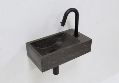 Lambini Designs Recto rechts natuursteen fonteinset met zwarte gebogen fonteinkraan en toebehoren Lambini Designs Recto rechts natuursteen fonteinset met zwarte gebogen fonteinkraan en toebehoren